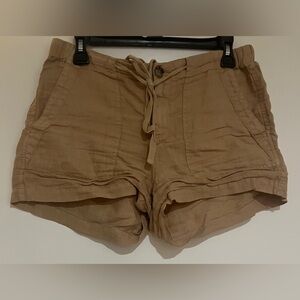 Lou & Grey Tan Women's Cargo Shorts
